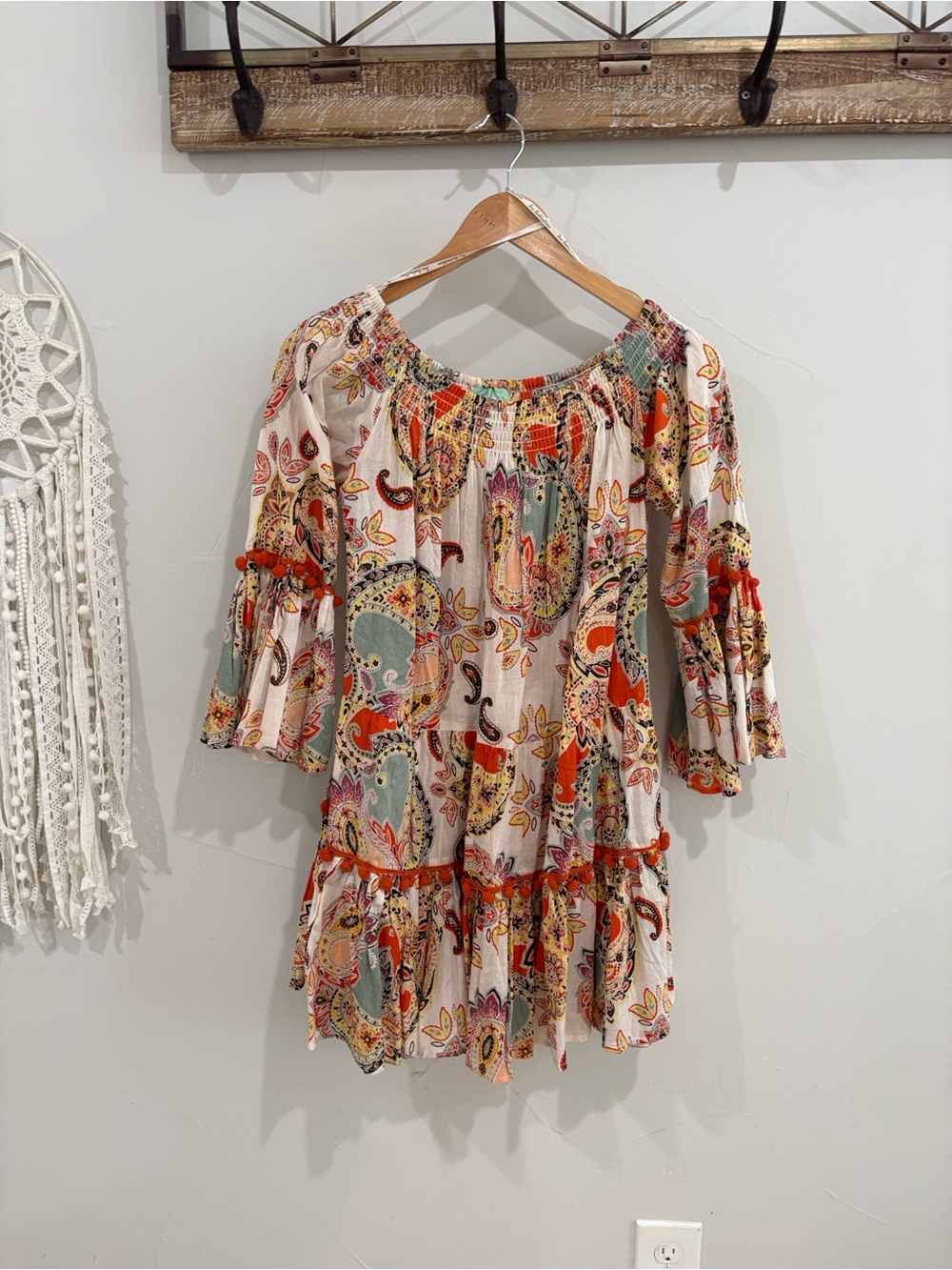 NWOT True Destinations Boho Off-Shoulder Floral Paisley Mini Dress - Picture 2 of 4